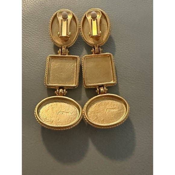 Vintage Black Cabochon Drop Dangle Brushed Gold Tone Clip On Earrings #415 - Picture 5 of 11